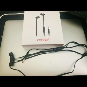 Ur beats 3 by dr Dre